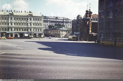 Фото \"Московские улицы и дома 80-х годов в Замоскворечье\", 1985 год, г.  Москва, Замоскворечье - История России в фотографиях