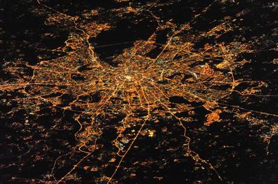 Москва из космоса. Экипаж МКС подарил городу вид с высоты 400 километров –  Москва 24, 02.10.2017