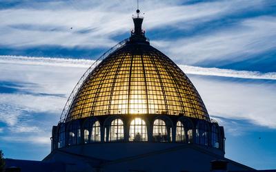 На Тверском бульваре открылась выставка фотографий Москвы из космоса ::  Новости :: ТВ Центр