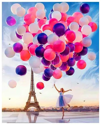 Лили Коллинз в Париже: актриса показала яркий лук на фоне Эйфелевой башни |  theGirl