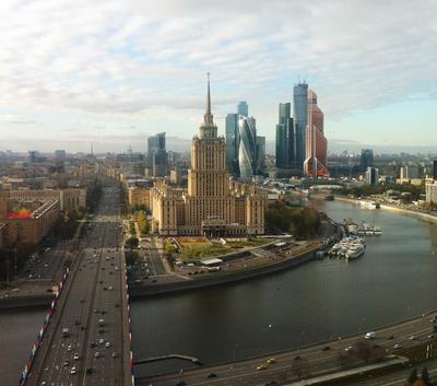 Фотосессия с воздушными шарами на крыше дома у Москва сити. Свадебный и  семейный фотограф Виктория Носачёва. Щелково, Москва и МО