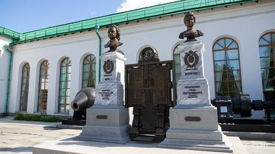 Памятники и городская скульптура Екатеринбурга