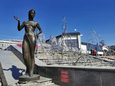 На набережной за «Красноярьем» открыли памятник погибшим бойцам спецназа -  21 февраля 2019 - НГС24.ру