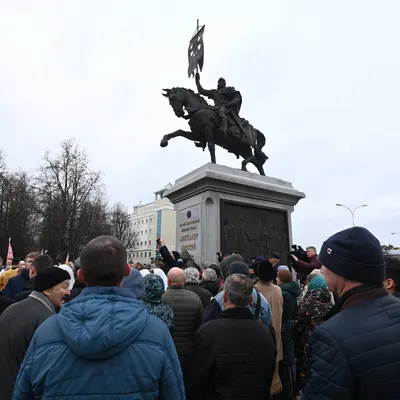 Памятник Ленину на площади Независимости в Минске – BelGid