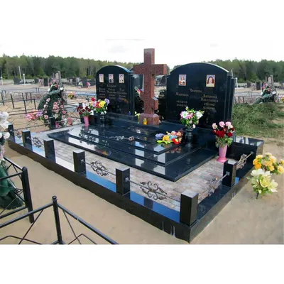 Купить мемориальный комплекс из гранита в Минске ЗАКАЗАТЬ по низкой цене в  РАССРОЧКУ