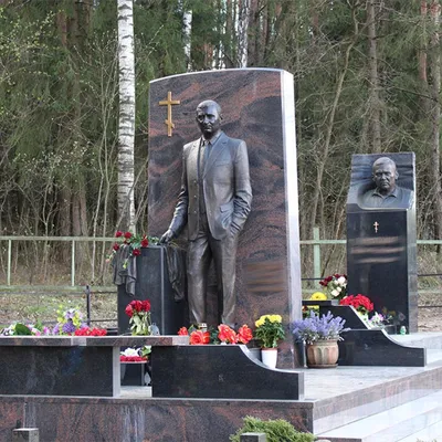 Изготовление больших монументов и памятников в Минске