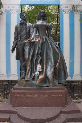 Лучшие памятники влюблённым и любящим в Москве | moscowwalks.ru