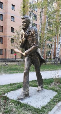 В Новосибирске открыт памятник Святителю Николаю работы действительного  члена ИППО