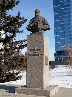 Файл:Памятник Михаилу Зуеву Новосибирск.jpg — Википедия