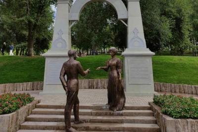В Струковском саду Самары открыли памятник вальсу «На сопках Маньчжурии» |  КУЛЬТУРА | АиФ Самара