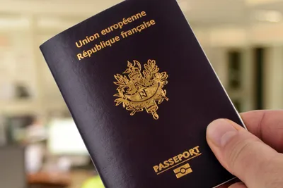 Куда обратиться во Франции, если был утерян заграничный паспорт? | SLON