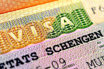 Срочное оформление шенгенской визы в Екатеринбурге - Оформление виз и  загранпаспортов - Разное: 5 специалистов по визово-паспортной поддержке со  средним рейтингом 4.6 с отзывами и ценами на Яндекс Услугах