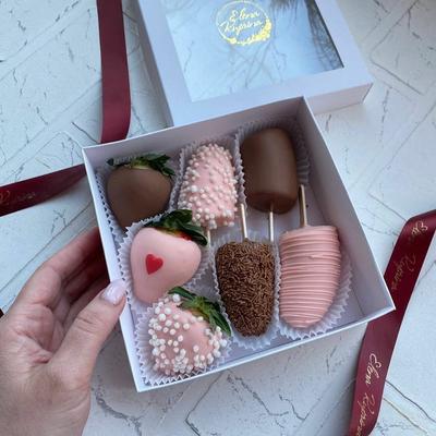 🔥НОВИНКА В @best_berry_box Малина в шоколаде с миндалем 🪄 Как вам набор  ассорти с голубикой в шоколаде? ❤️ | Instagram