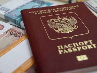 Несколько букв в паспорте чуть не лишили екатеринбурженку возможности  вернуться в Россию