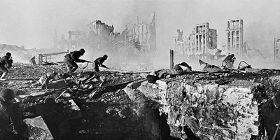 Как рота немецких солдат в Сталинграде сдалась в плен красноармейцам за  буханку хлеба?-воспоминания офицера Третьего Рейха | Две Войны | Дзен