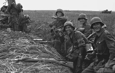 Дорогами войны. Фото немецких солдат с Восточного фронта и не только