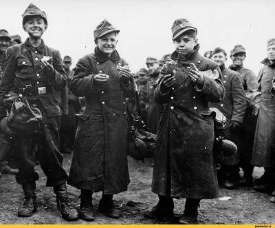Немцы, взятые в плен американцами. 1945г. / старые фото :: фото :: Вторая  мировая война - JoyReactor