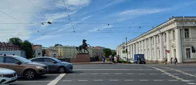 Прогулка по главной улице Санкт-Петербурга