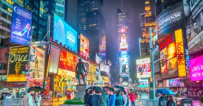 Доступный Нью-Йорк: как посетить достопримечательности, рестораны и шоу со  скидкой до 40%