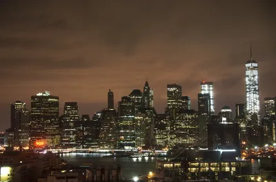 Vladimir Kursov on Instagram: “Огни ночного Манхэттена до сих пор не  отпускают. Все еще колбасит джетлаг. Но я об этом ниразу не пожалел. Эт… |  Манхэттен, Отпускать