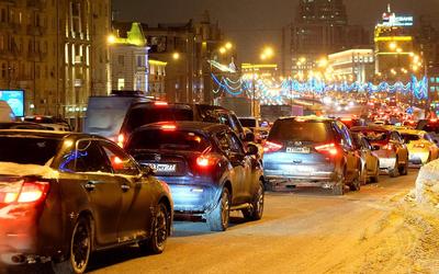 Панорамный взгляд сегодня вечером Москвы Городской пейзаж Москвы в ноче  Редакционное Стоковое Фото - изображение насчитывающей свет, россия:  125257458