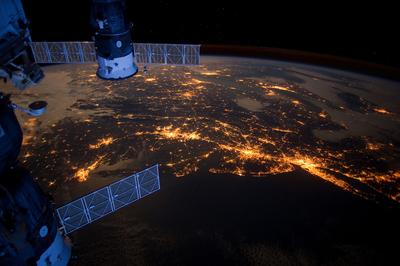 Как выглядит Петербург из космоса