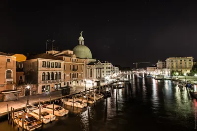 Ночные улицы Венеции. Фотограф Arthur Cross