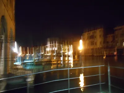 Ночной в Венеции стоковое фото. изображение насчитывающей старо - 137066350