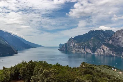 Восемь знаменитых озер Италии - Гарда - Миэль Италия