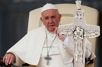 Почему у папы Франциска такой странный крест | ТРИКСТЕР | Научно о религии  | Дзен
