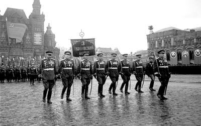 Парад Победы / Moscow Victory Parade Of 1945 (1945) фильм смотреть онлайн -  YouTube