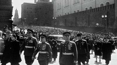 File:Парад Победы на Красной площади 24 июня 1945 г. (12).jpg - Wikipedia
