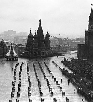 File:Парад Победы на Красной площади 24 июня 1945 г. (16).jpg - Wikipedia