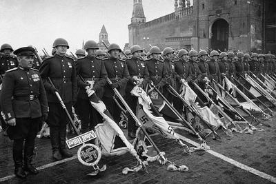 Почему Сталин не участвовал в первом Параде Победы и другие неизвестные  детали церемонии 24 июня 1945 года