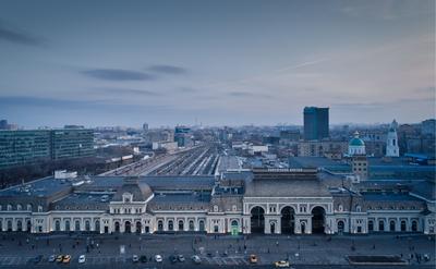 Реконструированная площадь у Павелецкого вокзала днём и вечером станет  местом притяжения людей | МосКультУРА