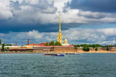Петропавловская крепость: факты из истории, высота Петропавловского собора,  крепость в кино.