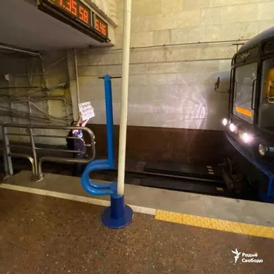 Видео американца из минского метро набрало в соцсети 6 миллионов просмотров  - KP.RU