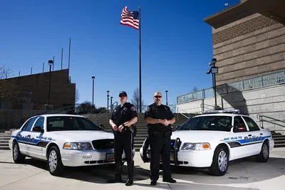 Новый Ford Explorer дебютировал в полицейской форме — Авторевю