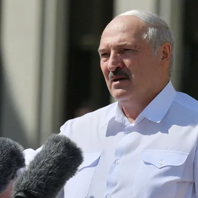 Лукашенко подписал поправки, которые наделяют президента Беларуси  неприкосновенностью перед законом и оплачивают его похороны – Sota Vision