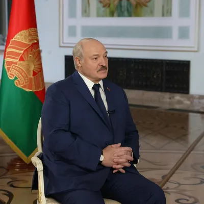 Лукашенко запретил судить себя и свою семью в случае ухода с поста президента  Беларуси - Русская служба The Moscow Times