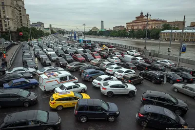 Фотографии пробок Москвы из машины: погружение в дорожный хаос | Пробки в  москве из машины Фото №721276 скачать