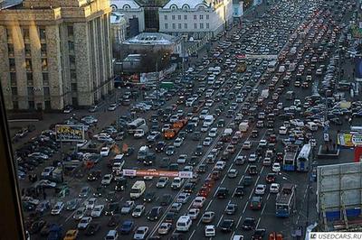 На «Яндекс.Картах» посреди ночи появились 10-балльные пробки в Москве. Это  объяснили атакой фейковых GPS — Секрет фирмы