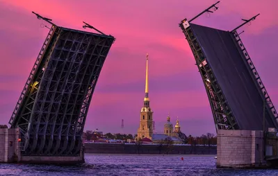 Развод мостов в Санкт-Петербурге: когда и где смотреть