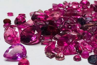 Рубин: свойства камня, цена, фото камней, месторождения рубинов, кому  подходит по зодиаку?