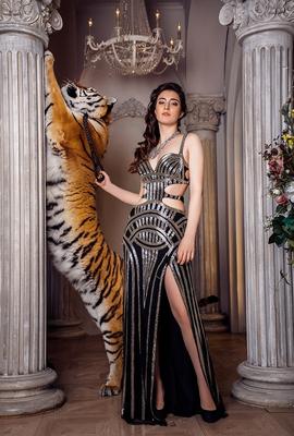 Аренда львенка, тигренка для фотосессии в Москве | Дрессированные животные  на праздник заказать недорого в Москве.
