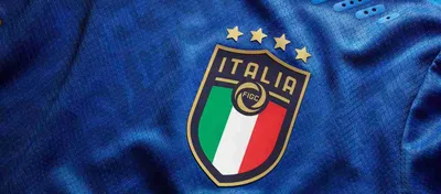 Выездная футболка сборной Италии Евро 2020 купить по лучшей цене с  доставкой по России