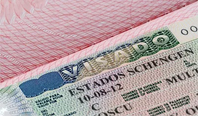 Ожидание до года и запреты на въезд. 41 страна изменила визовые правила для  россиян