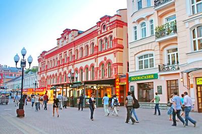 Старый Арбат - главная достопримечательность Москвы