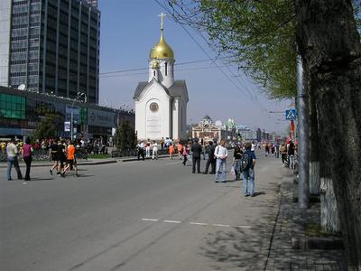 Новосибирск. У бюста трижды Героя Советского Союза А. И. Покрышкина |  Президентская библиотека имени Б.Н. Ельцина