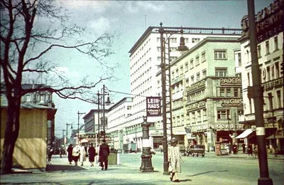Фото \"Улица в Западном Берлине\", 2 - 31 мая 1945, Германия, г. Берлин -  История России в фотографиях